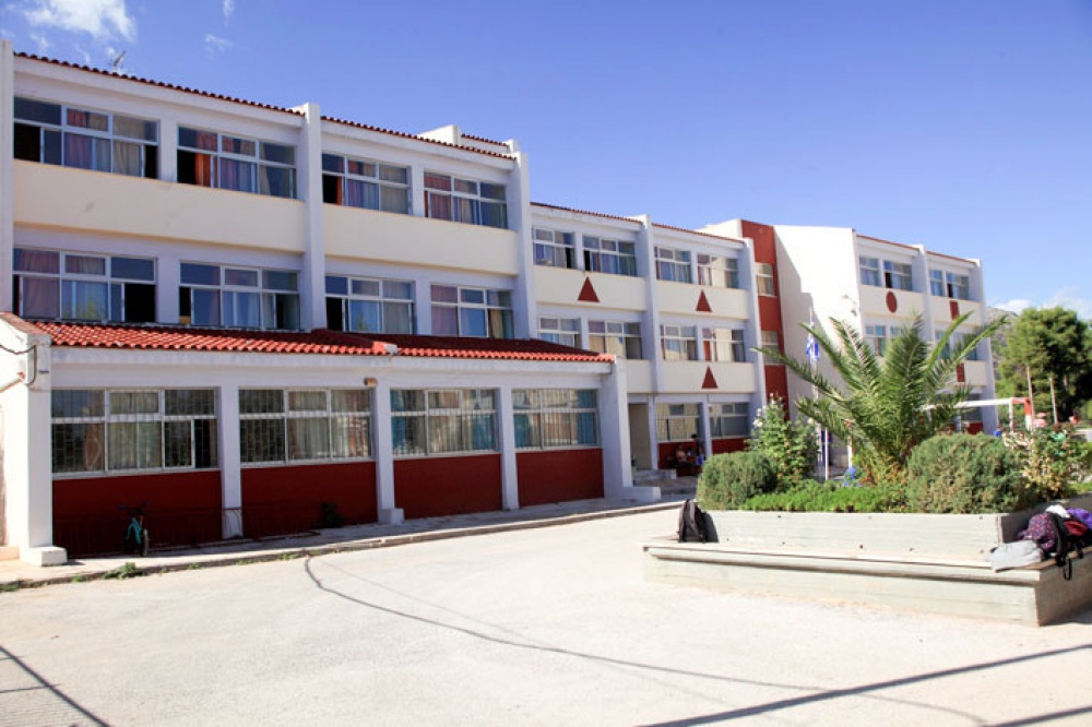 ΔΗΜΟΣ ΜΑΡΑΘΩΝΟΣ: Εντοπίστηκε 1 θετικό κρούσμα Covid-19 σε μαθητή στο 1ο Λύκειο Νέας Μάκρης